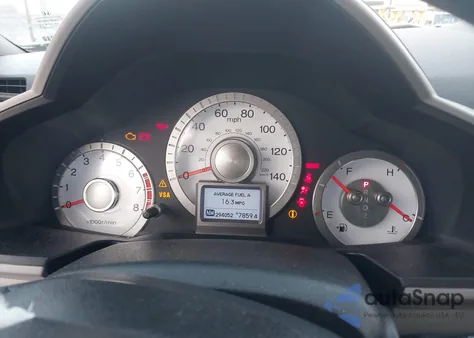 2011 Honda Pilot Touring z USA, uszkodzony, nr VIN 5FNYF4H95BB092349